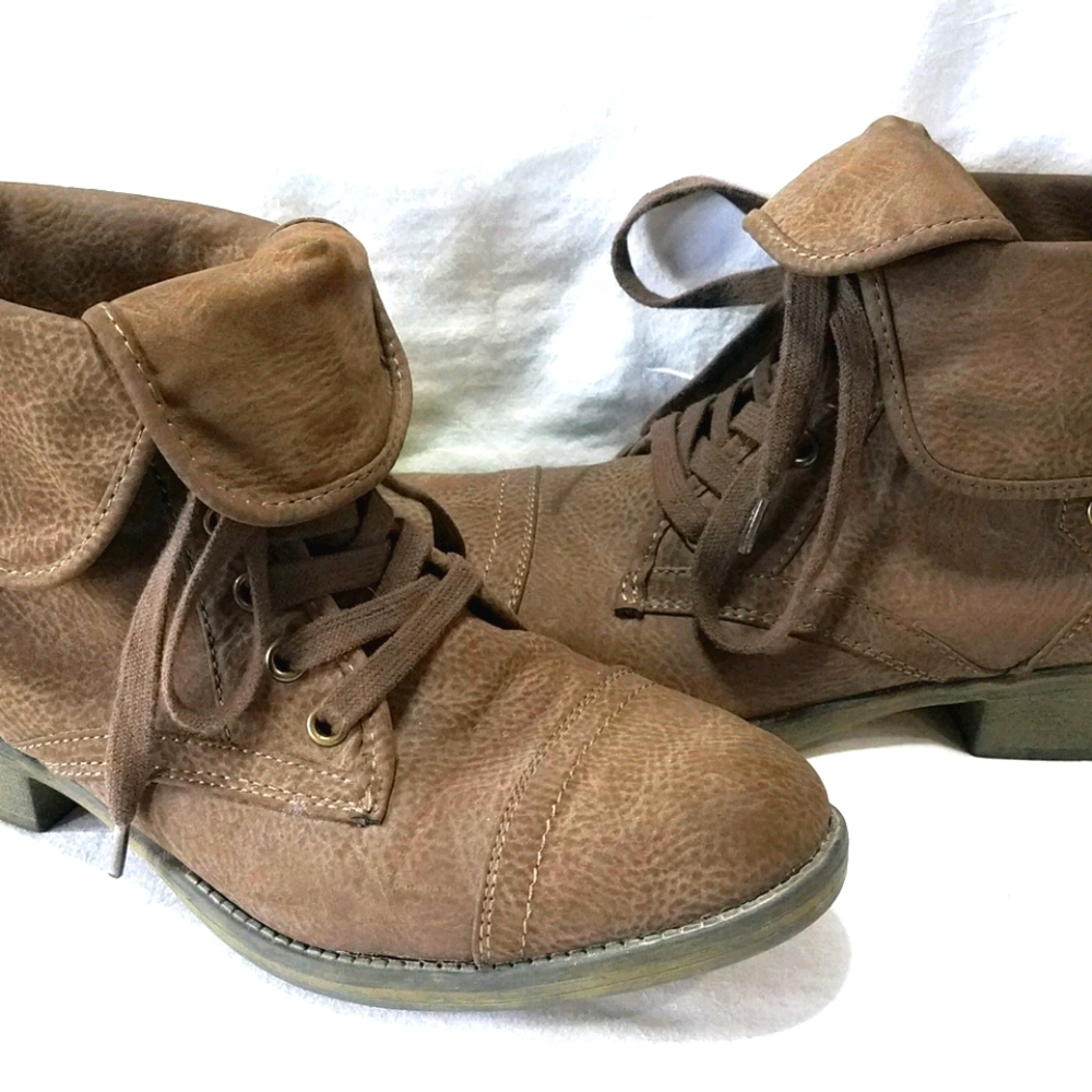 Women's ROCKET DOG Taylor Lace-Up Brown Brave